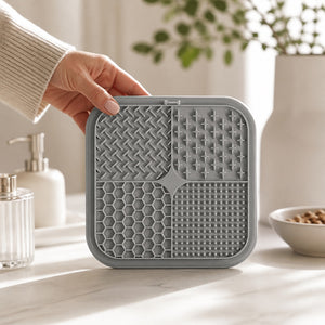 Kit Repas Malin — Distributeur de Croquettes 4 L + Tapis de Léchage + Balle Distributrice